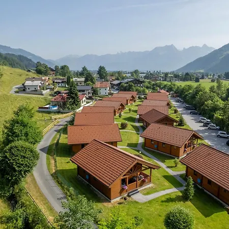 ホリデーパーク Chaletdorf Zellersee マイスホーフェン