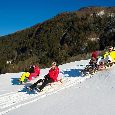 Chaletdorf Zellersee Tatil parkı 3*